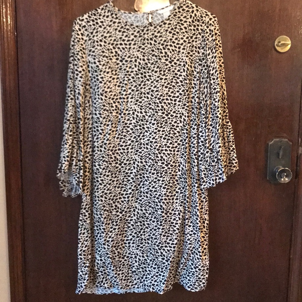 Black/ beige dress